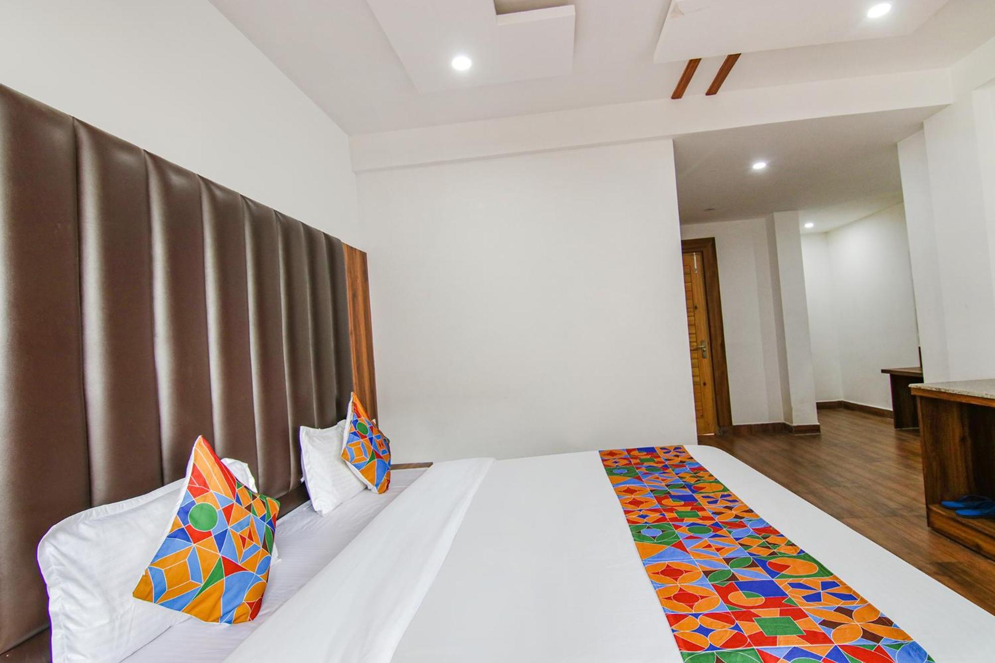 Fabhotel Ayana Inn Дхарамсала Екстериор снимка